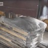 снятие сушилки после сушки тротуарной плитки